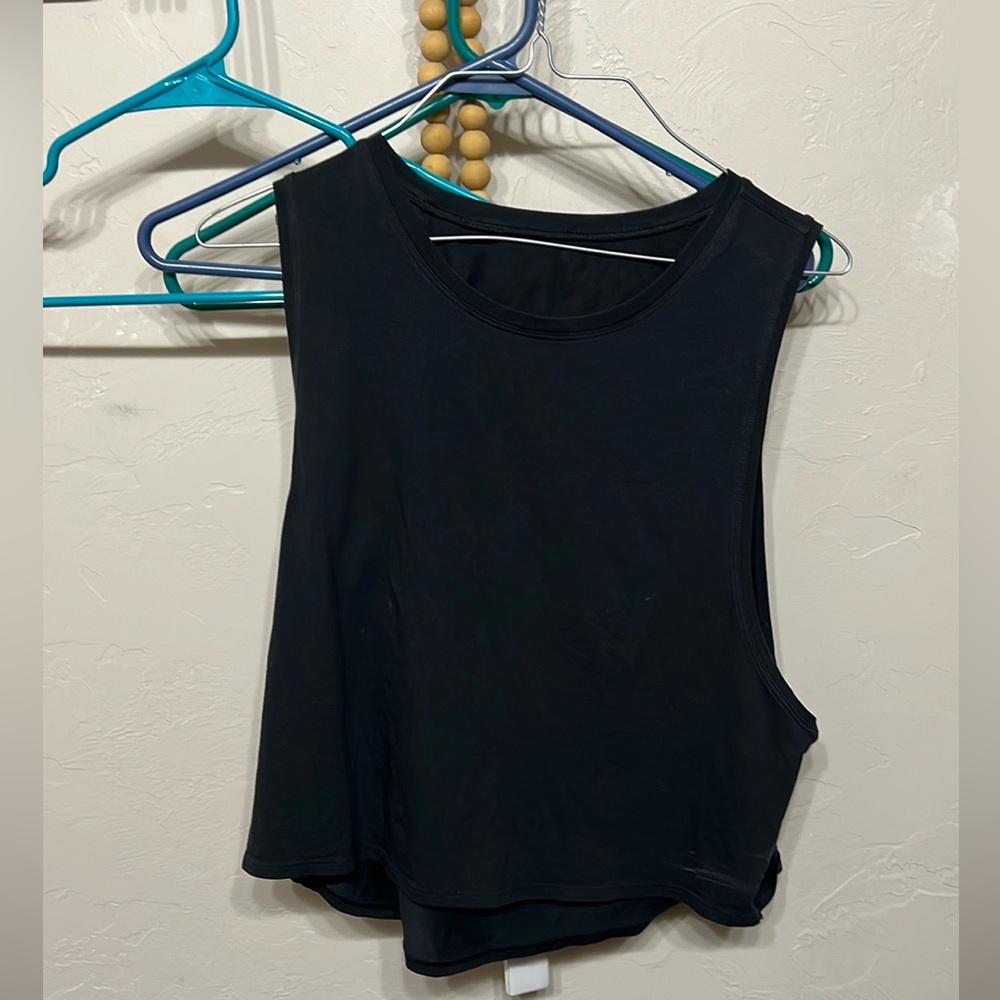 Lululemon black sleeveless crop top with back cut out size 8-10